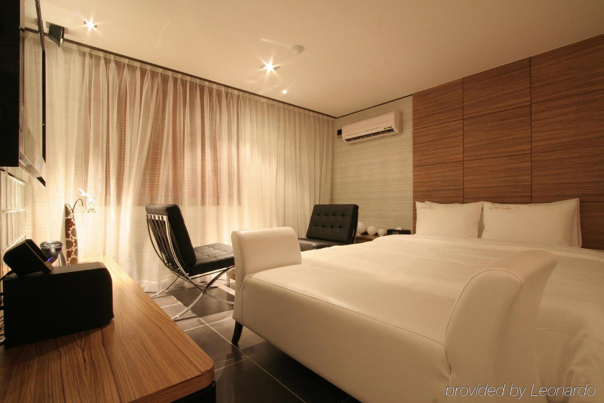 Cats Motel Seoul